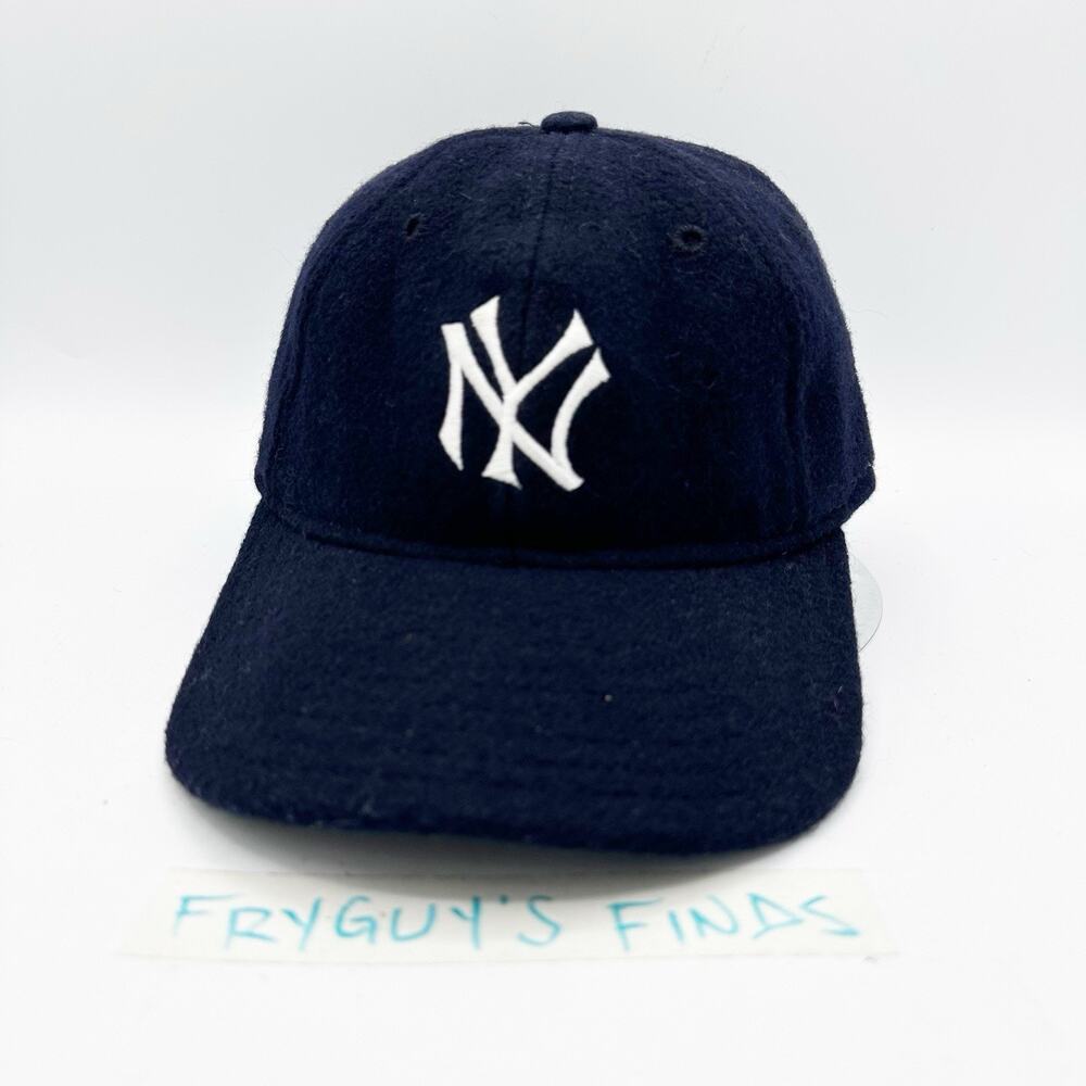 Vintage New York Yankees New Era 7 3/8 100% Wool Fitted Hat Low Profile USA Made